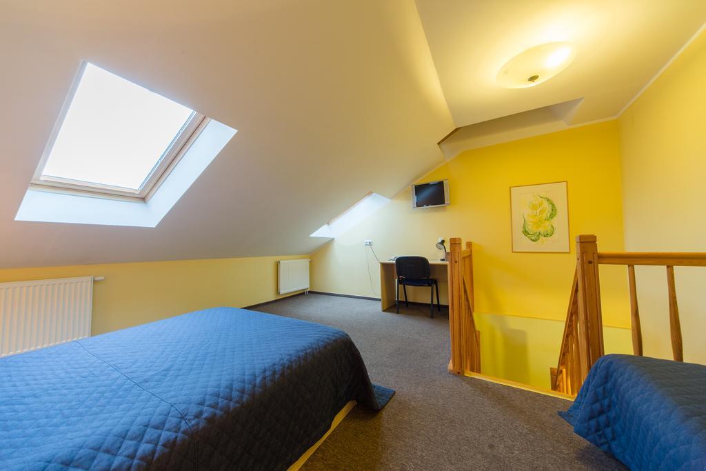 Hotel - Bar Grafaite Šiauliai المظهر الخارجي الصورة